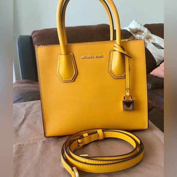 MICHAEL Michael Kors Handbags - MICHAEL KORS Mercer Kors Studio Messenger bag